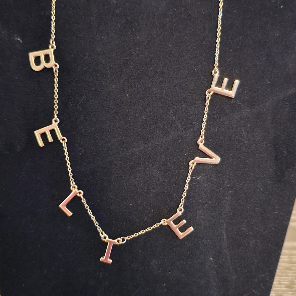 Plunder "Believe" Christmas Necklace
